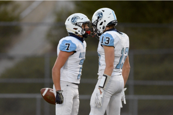 Saugus football tops Valencia to claim first outright Foothill League title since 2008